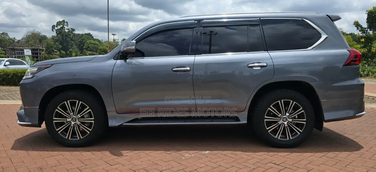 Lexus LX 2016 Gray