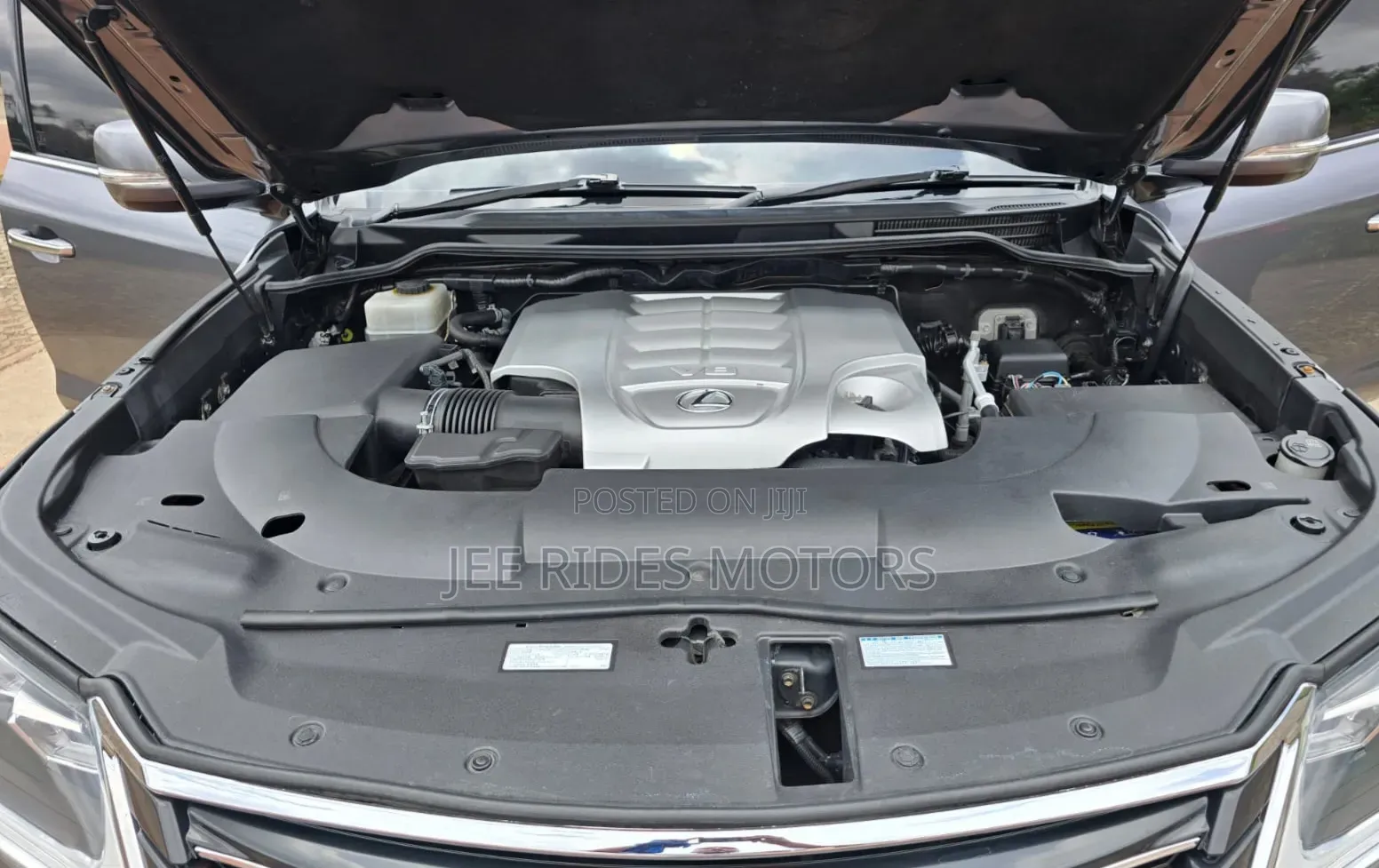 Lexus LX 2016 Gray