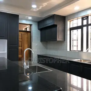 5bdrm Villa in Rimpa for sale