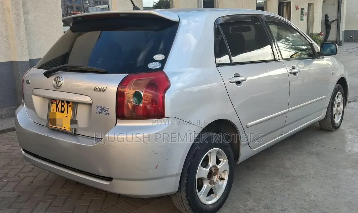 Toyota Corolla RunX 2005 Silver