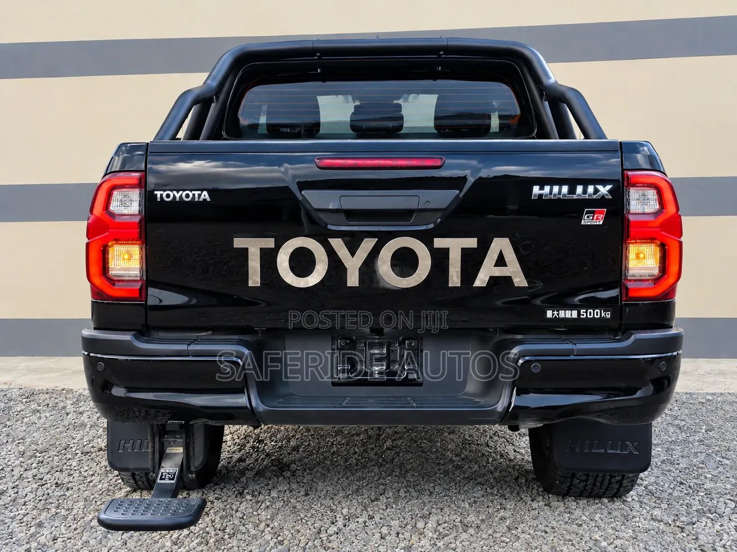 Toyota Hilux 2021 Matt Black