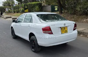 Toyota Axio 2010