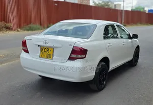 Toyota Axio 2010