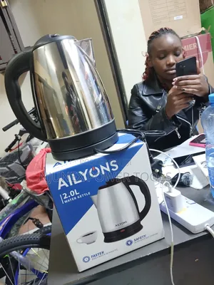 Ailyons 2.0L Stainless Steel Electric Kettle.