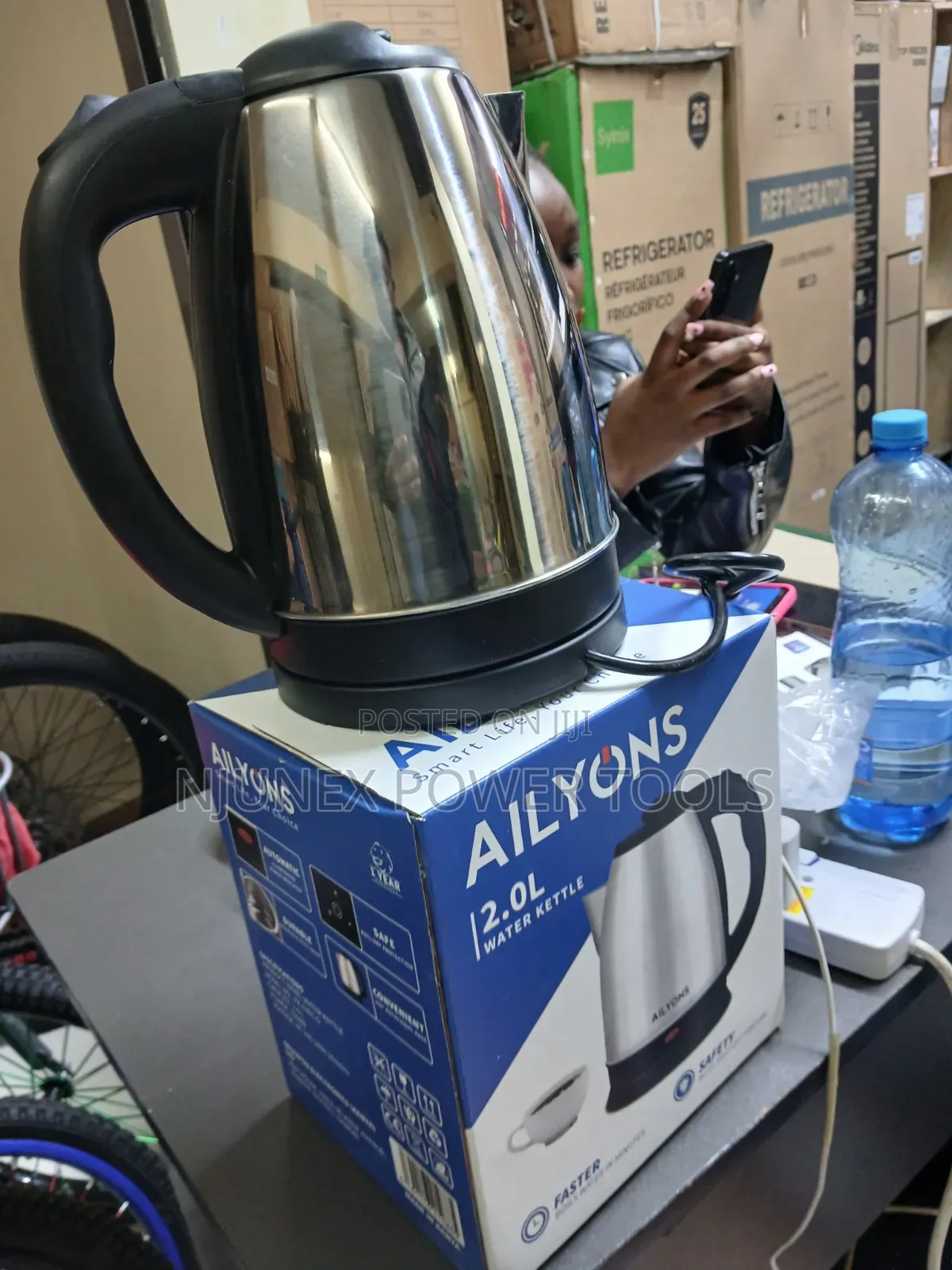 Ailyons 2.0L Stainless Steel Electric Kettle.