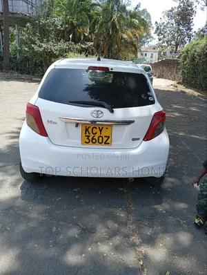 Toyota Vitz 2013 White