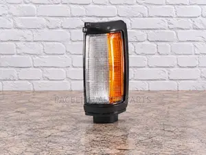Casp Corner Lamp / Light Mitsubishi L200 K14 1983 - 1994