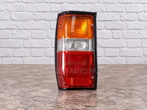 Casp Tail Lamp / Light Mitsubishi L200 K14 1983 - 1994
