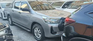 Toyota Hilux 2019 Silver