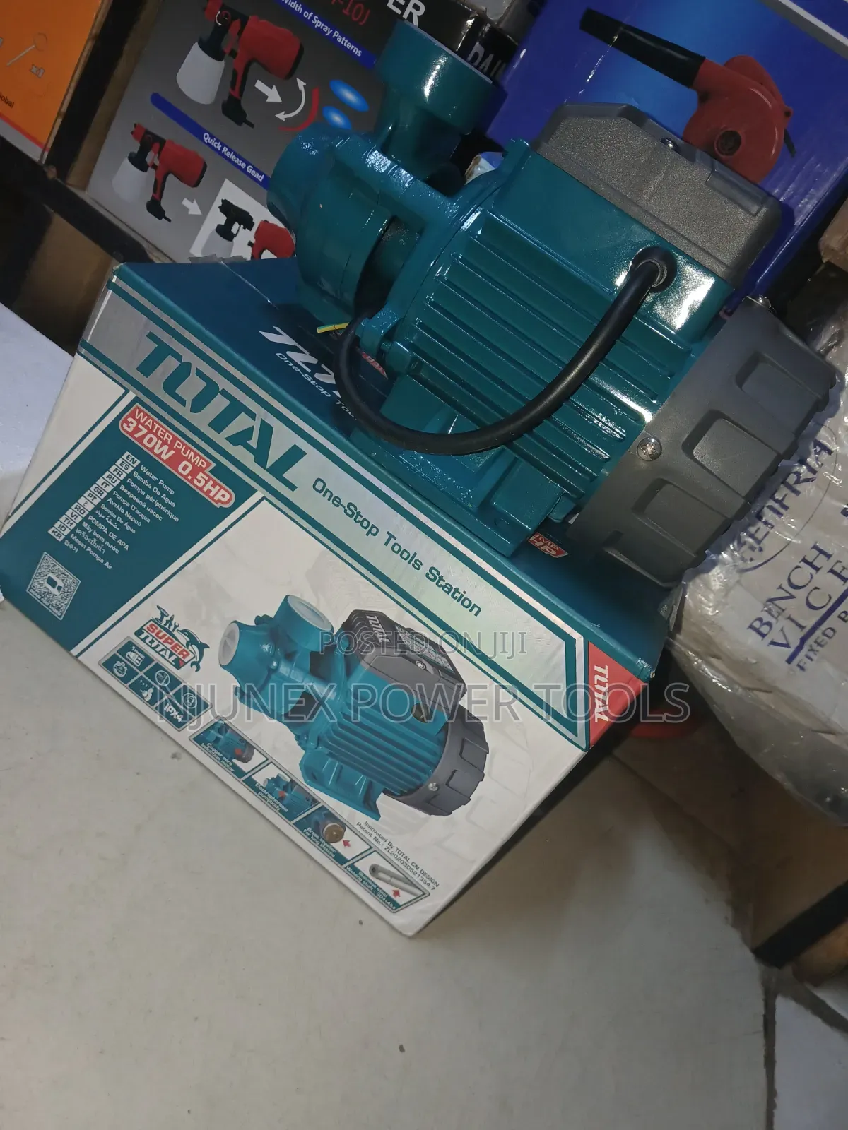 TOTAL TWP13706 Peripheral Water Pump (370W / 0.5HP).