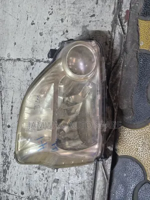 Nissan NT31 Headlights Non Xenon