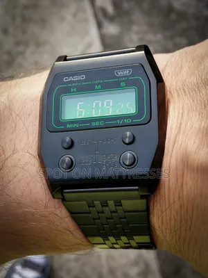 Casio Vintage With Front-Facing Control Buttons. We Offer Delivery!