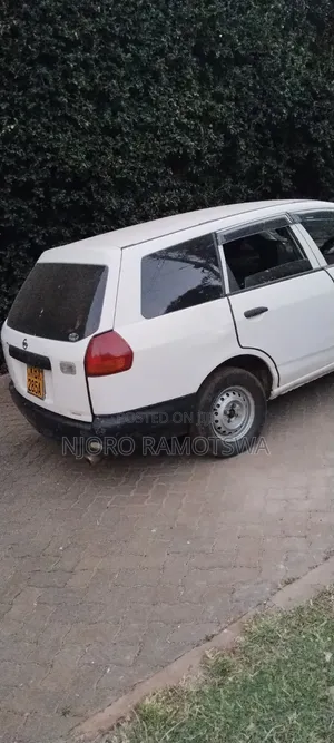 Nissan Advan 2006 White