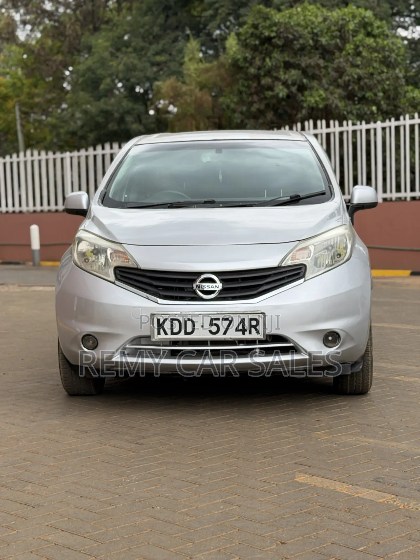 Nissan Note 2014 Silver