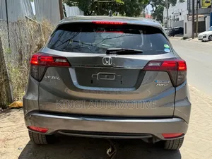 Honda Vezel 2018 Gray