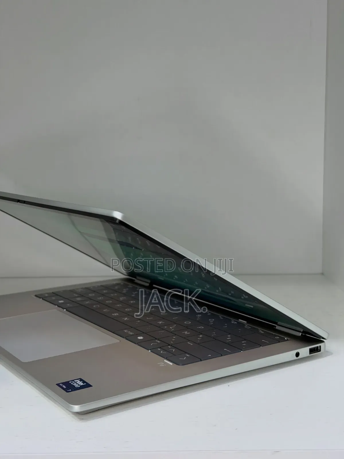 Laptop HP OmniBook 5 Flip 14-fp0023dx 16GB Intel Core 7 SSD 512GB