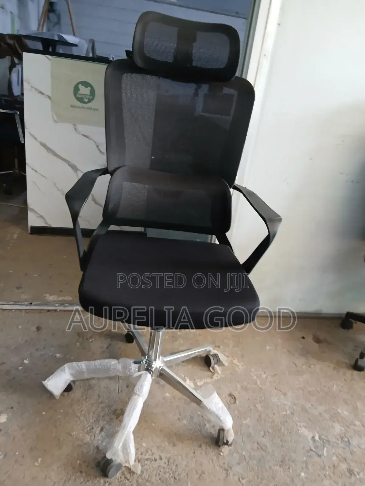 Ergonomic Office Chair With Headrest