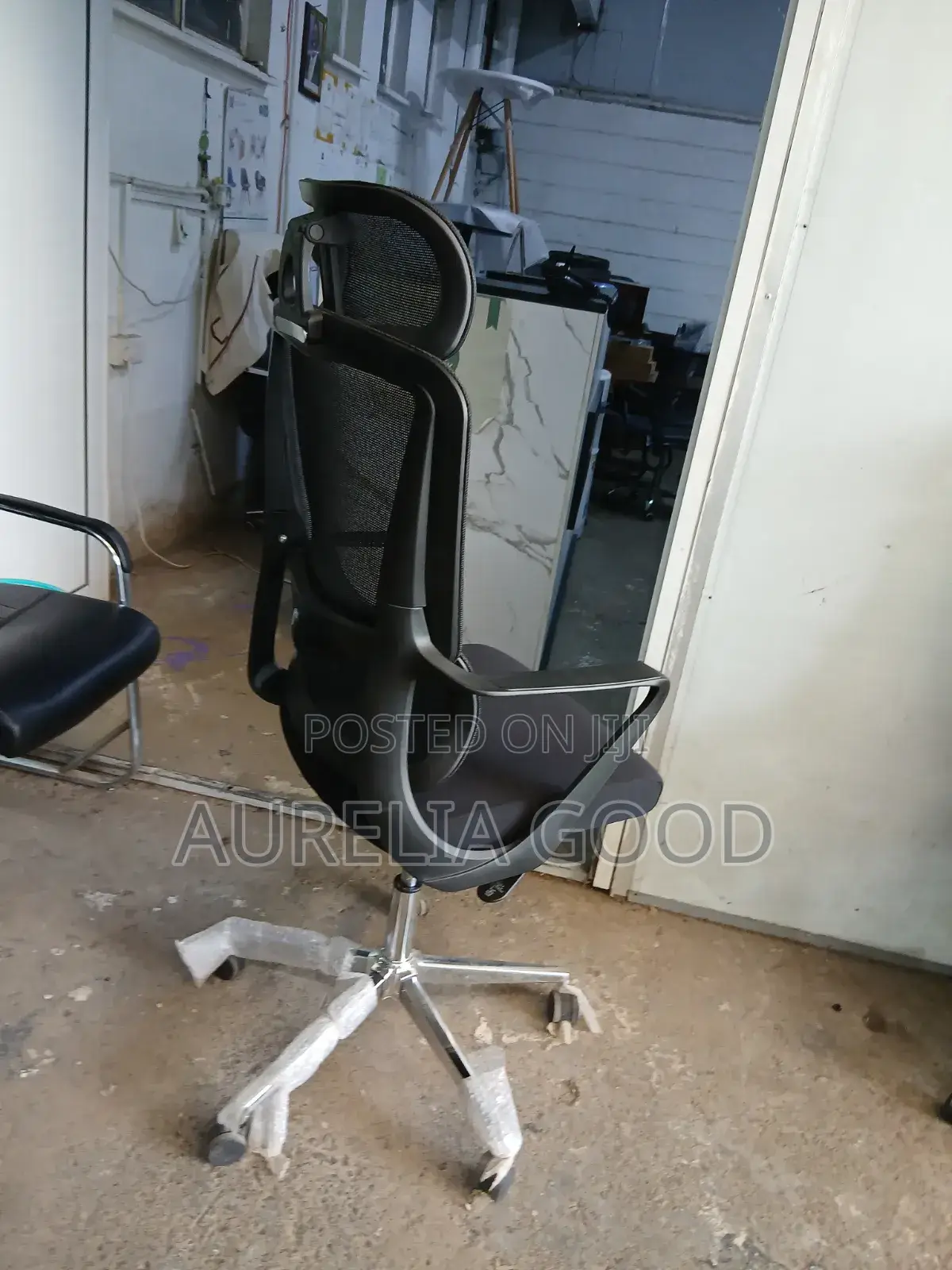 Ergonomic Office Chair With Headrest
