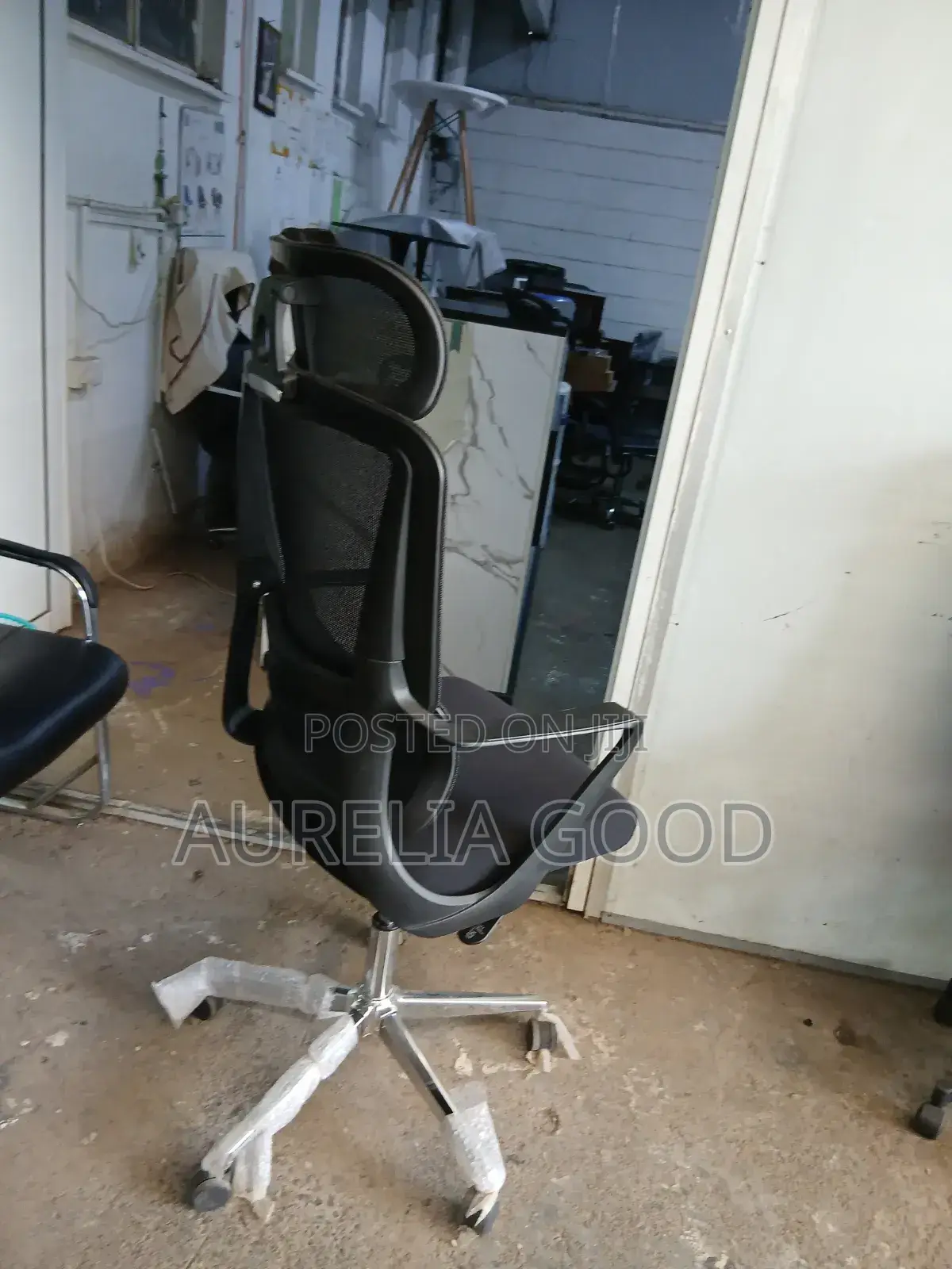Ergonomic Office Chair With Headrest