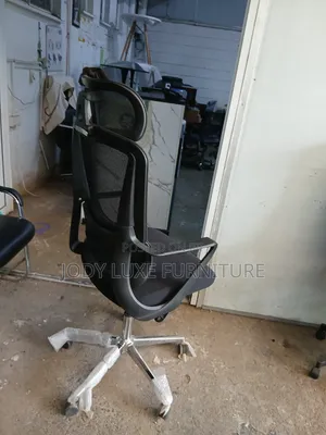 Ergonomic Office Chair With Headrest