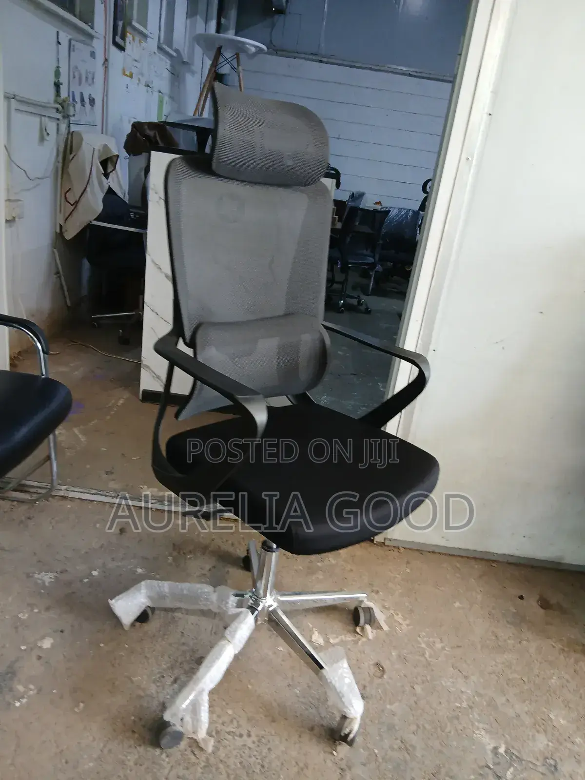 Ergonomic Office Chair With Headrest