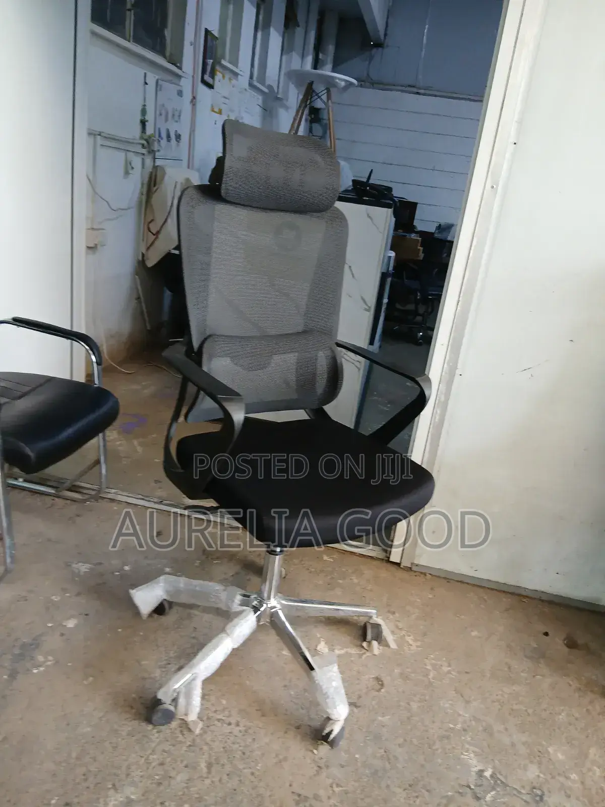 Ergonomic Office Chair With Headrest