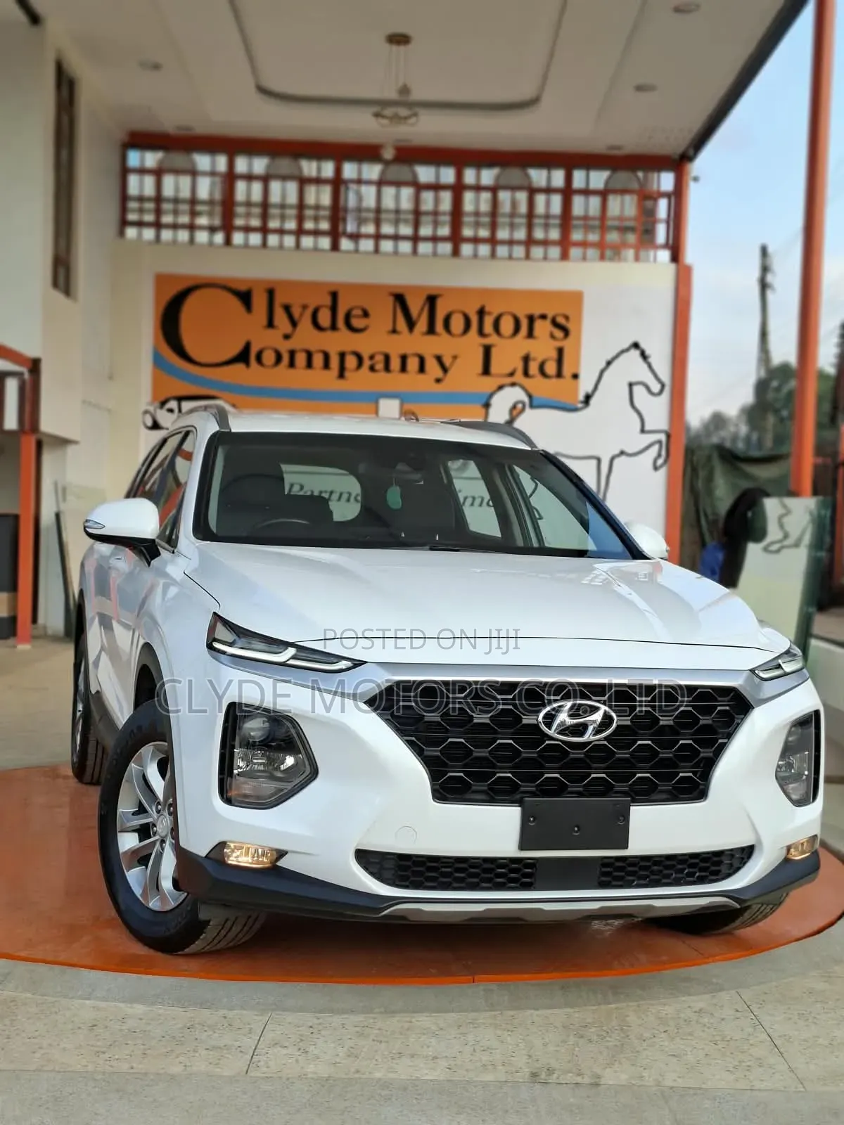 Hyundai Santa Fe 2019 White