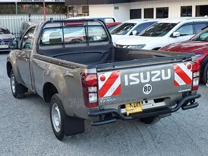 Isuzu D-MAX 2023 Gray