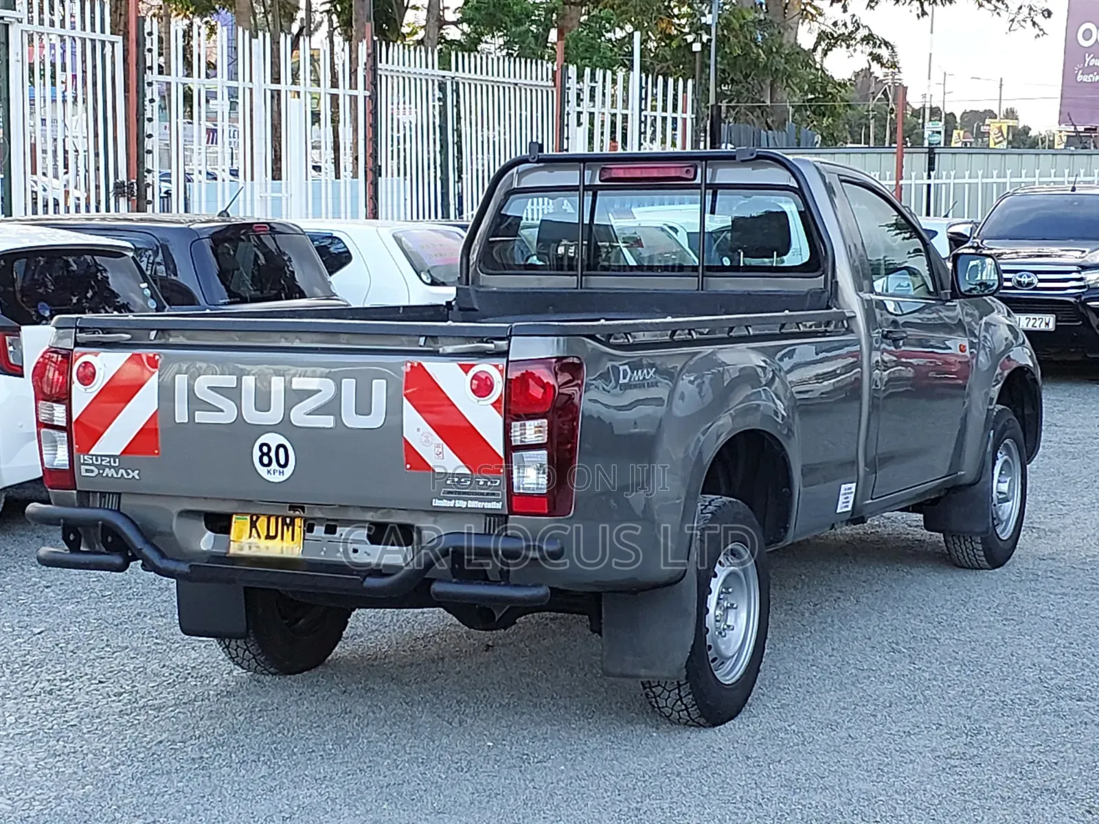 Isuzu D-MAX 2023 Gray