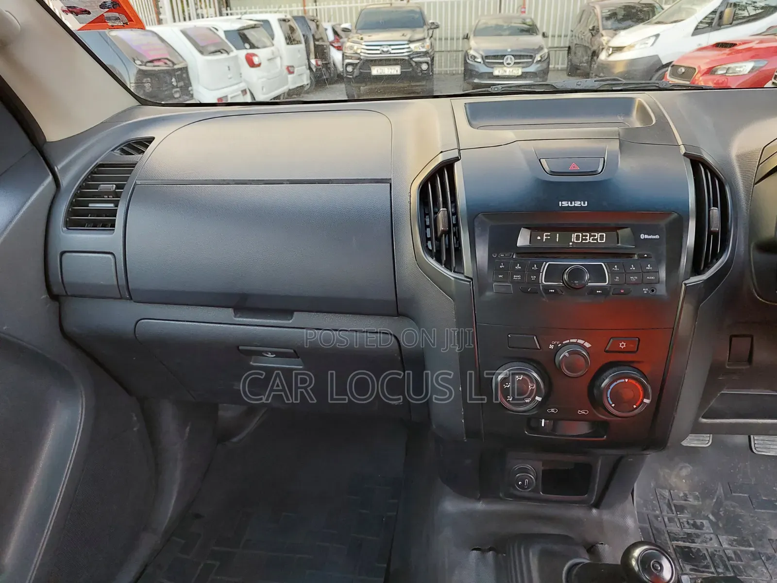 Isuzu D-MAX 2023 Gray