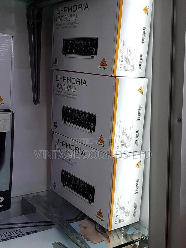 BEHRINGER U-Phoria UMC202HD 2-Channel