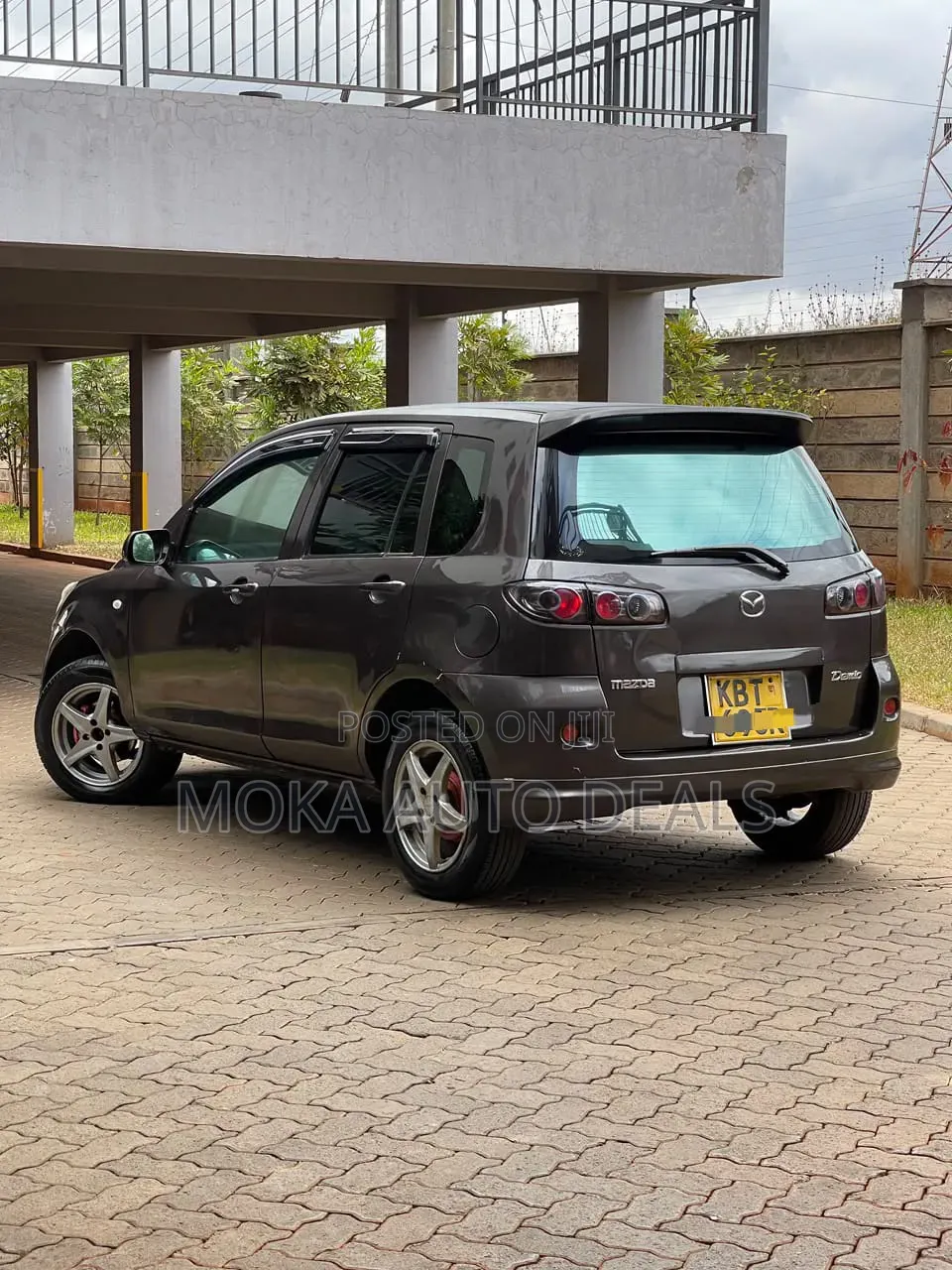 Mazda Demio 2006 Brown