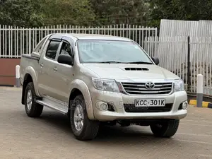 Toyota Hilux 2008 Silver