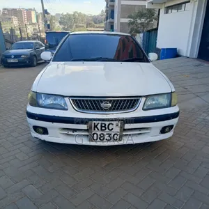 Nissan FB15 2001 White