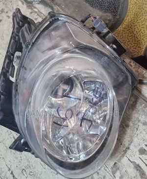 Nissan Juke Xenon Headlight RHS