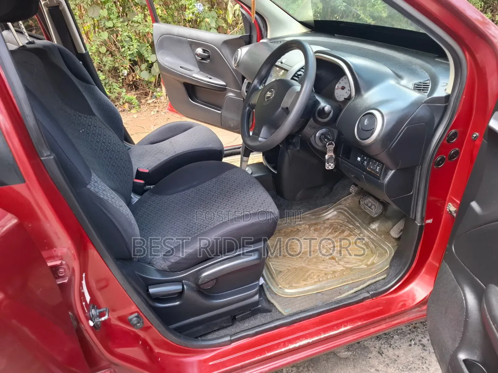 Nissan Note 1.4 2012 Red