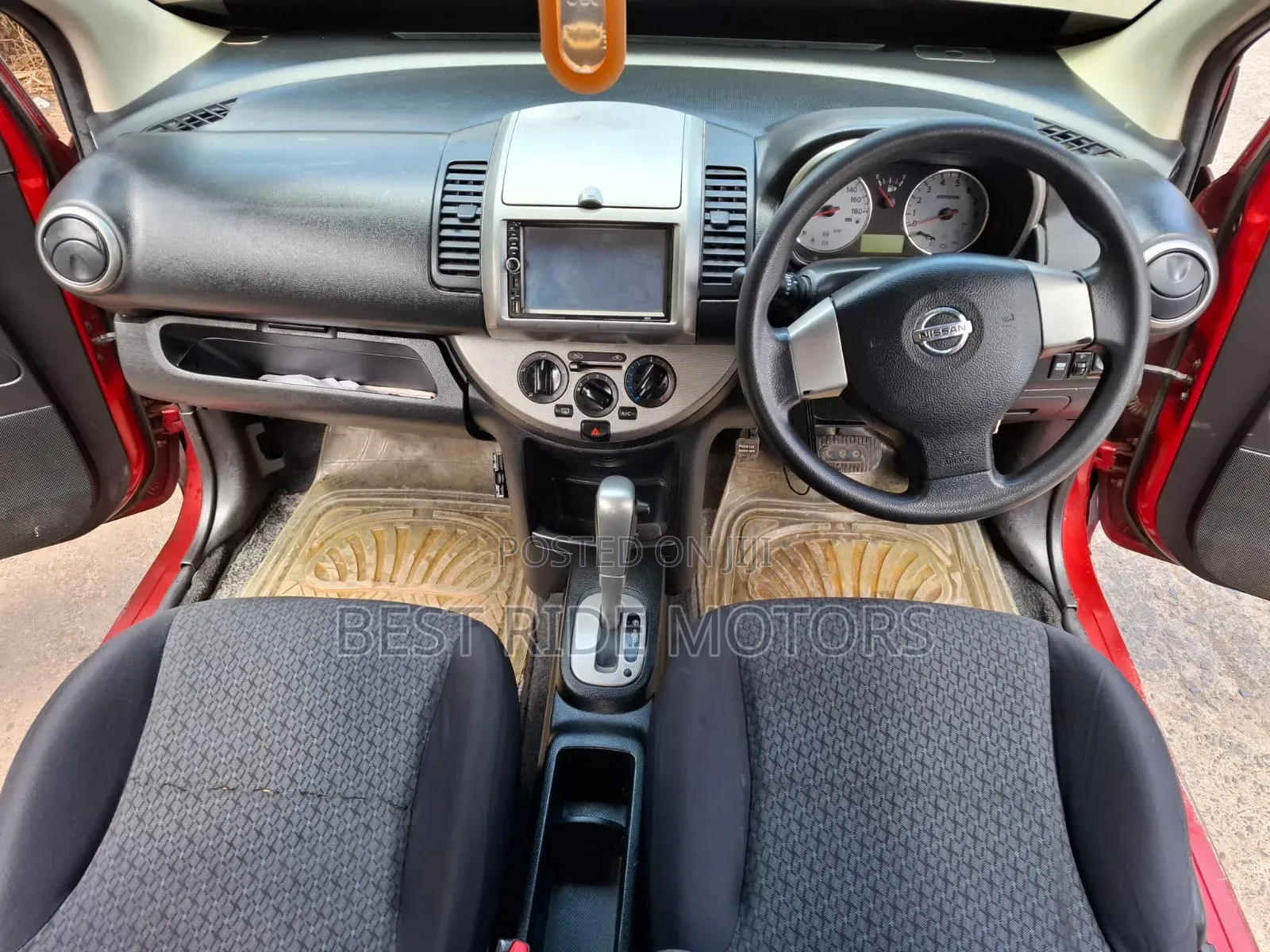 Nissan Note 1.4 2012 Red