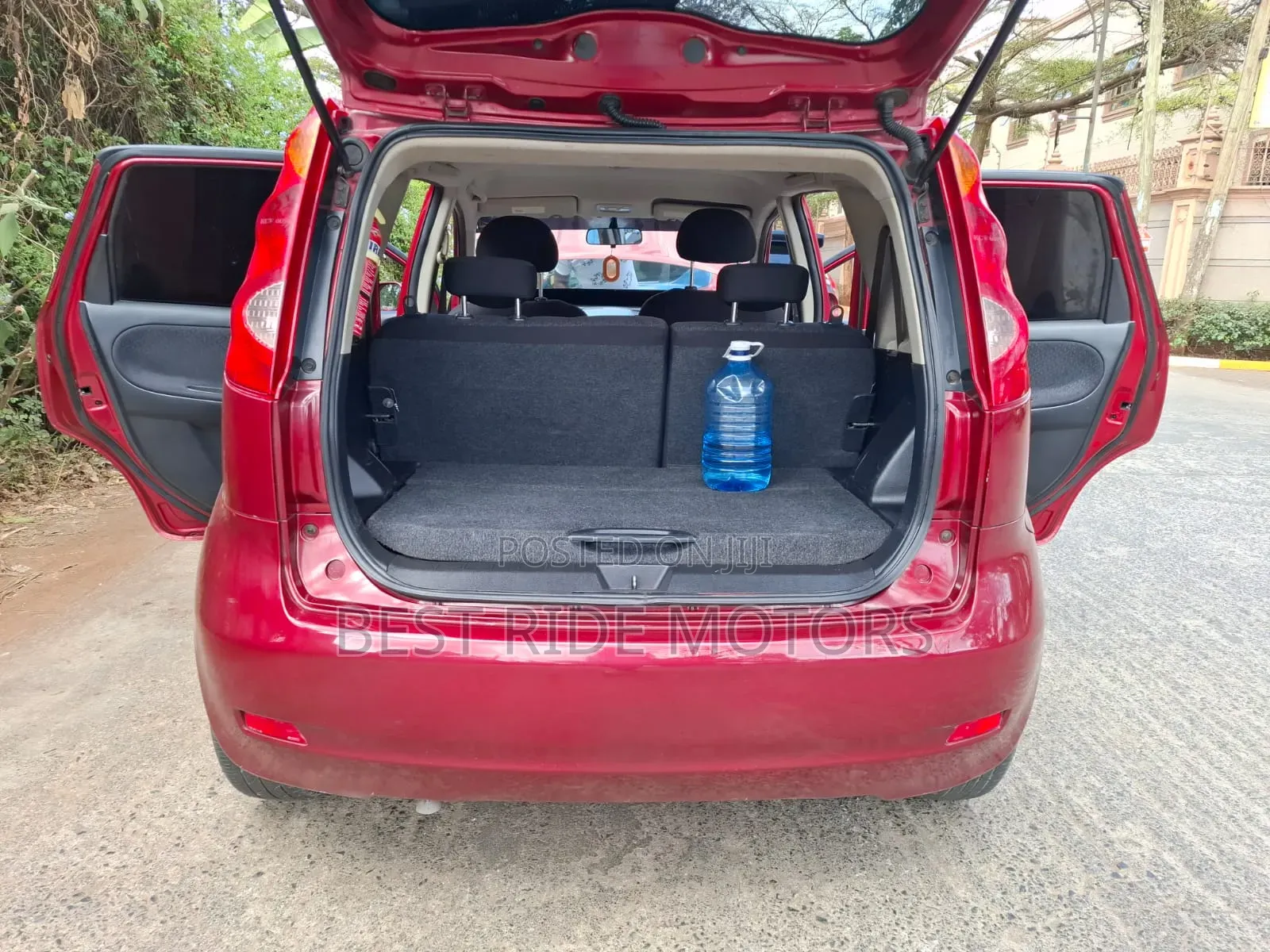 Nissan Note 1.4 2012 Red