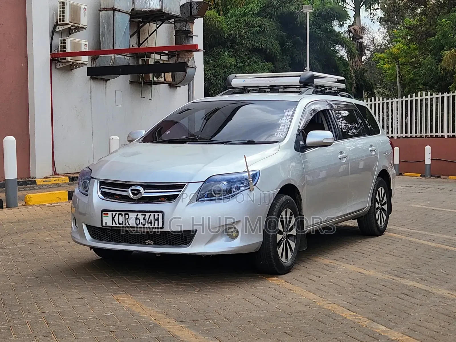 Toyota Corolla Fielder 2011 Silver