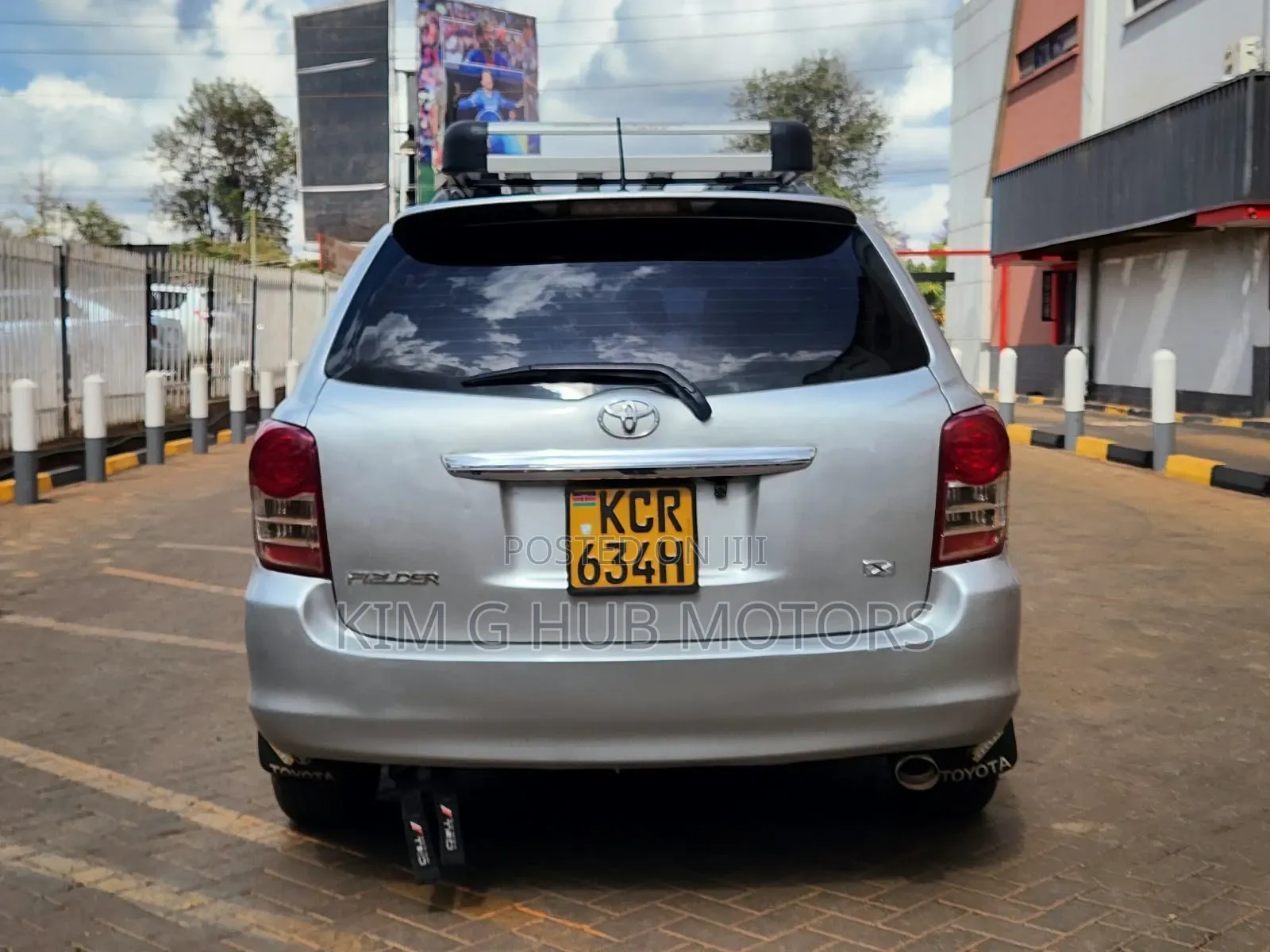 Toyota Corolla Fielder 2011 Silver