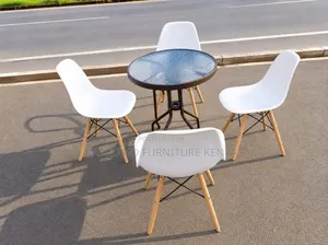 Modern 4-Seater Outdoor Dining Set – Round Glass Table