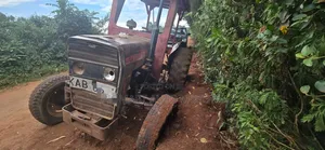 Tractor Massey Ferguson 240 KAB RED
