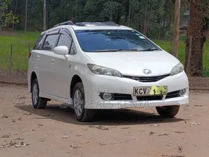 Toyota Wish 2012 White