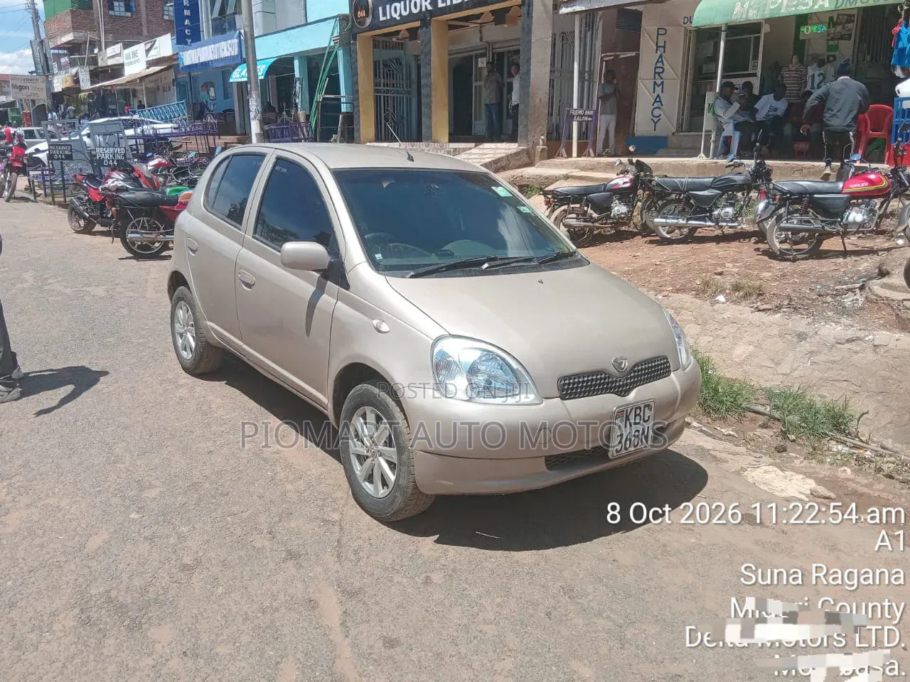 Toyota Vitz 2006 Gold