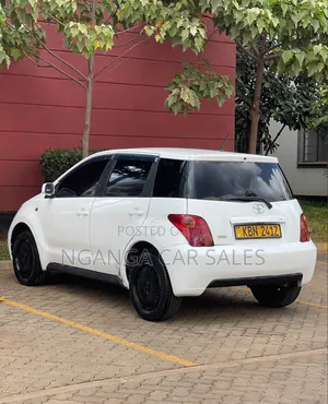 Toyota IST 2006 White