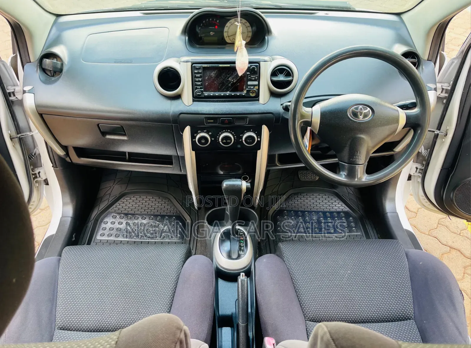 Toyota IST 2006 White