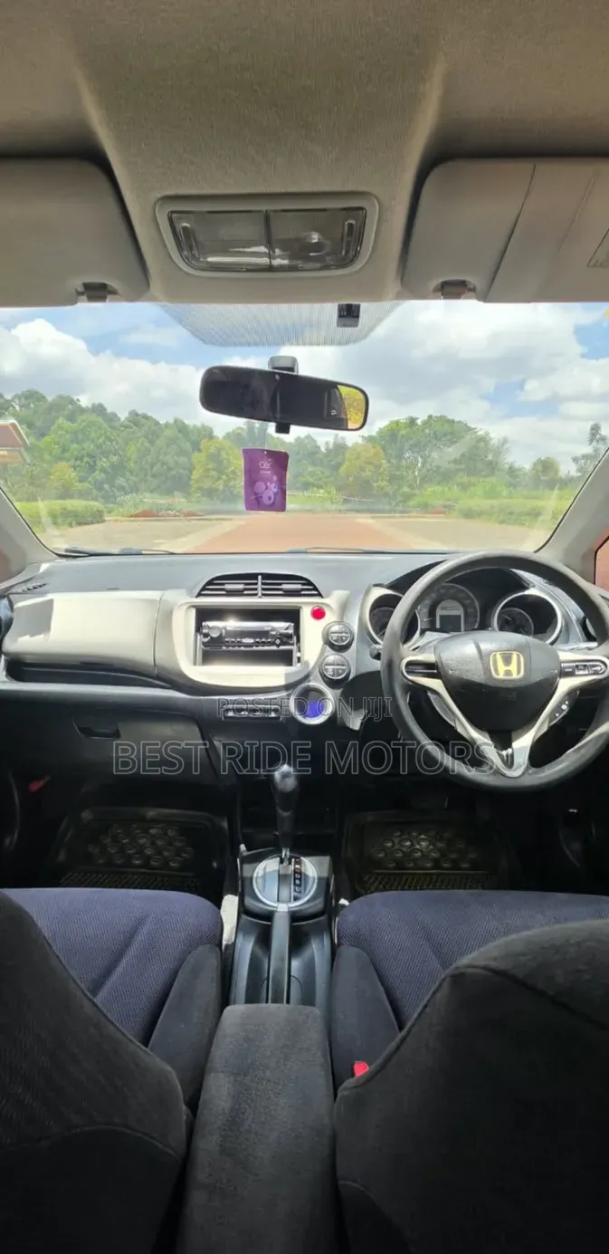 Honda Fit 2012 Pearl