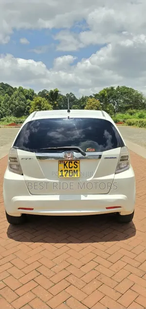 Honda Fit 2012 Pearl