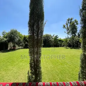 5bdrm Maisonette in Hardy for sale