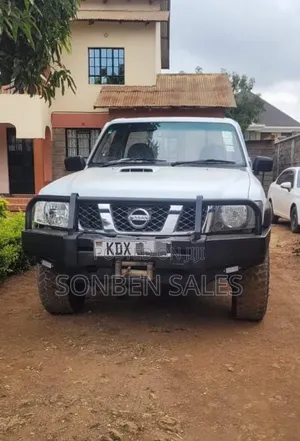 Nissan Patrol 2016 White